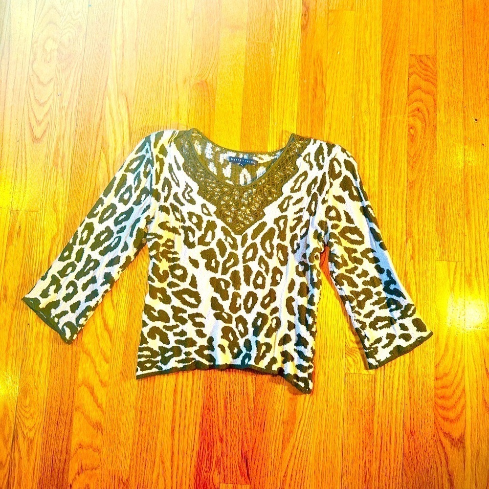 BETTE PAIGE Animal Print Ladies Sophisticated Top​